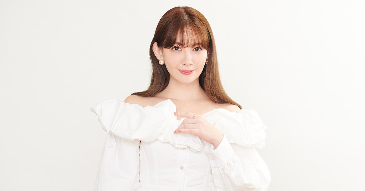 小嶋陽菜「前はアイドル、今は社長」 約10年ぶりの写真集「かもしれ