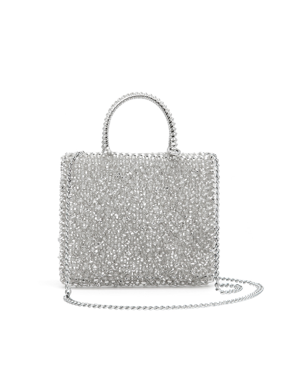 アンテプリマ」、ワイヤーバッグが爆発的ヒット 20〜30代に支持された