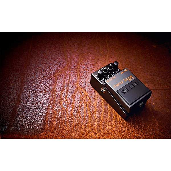 BOSS MT-2 Metal Zone Effects Pedal | Guitar Center
