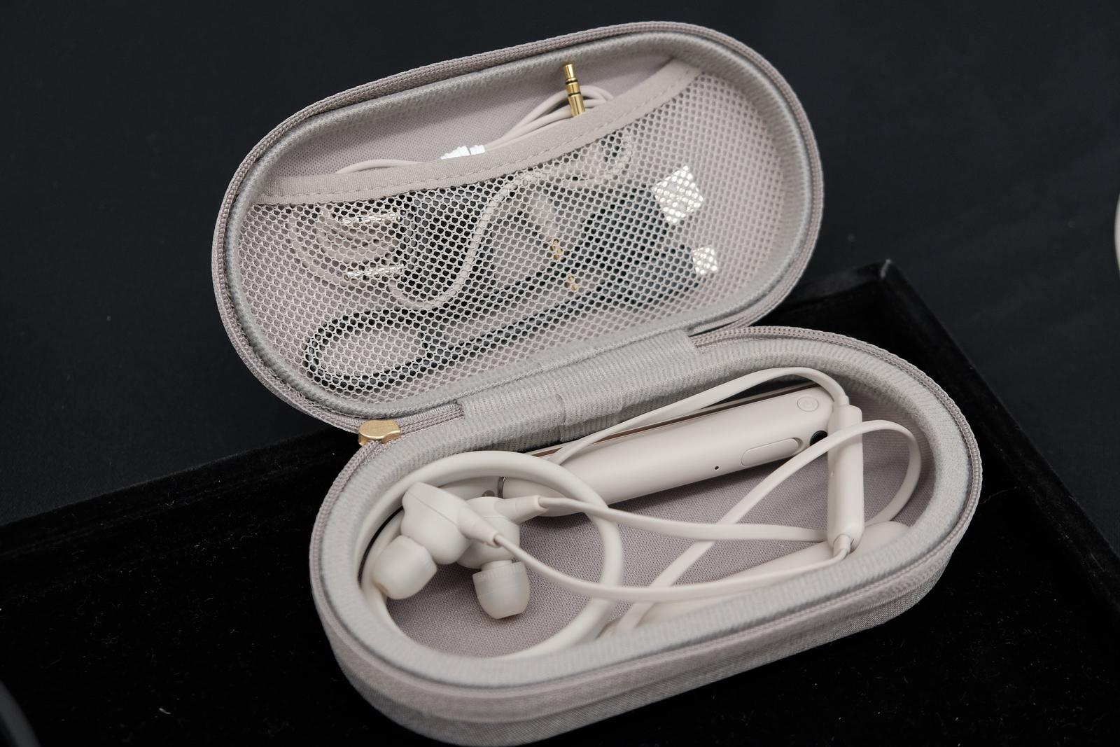 ソニーのイヤホン｢WI-1000XM2｣は12月7日発売。ネックバンドだから