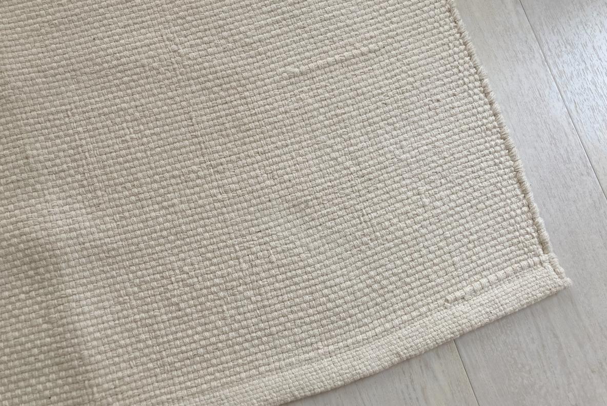 無印良品の「インド綿手織ラグ」で部屋も衣替え。家で洗濯できてお