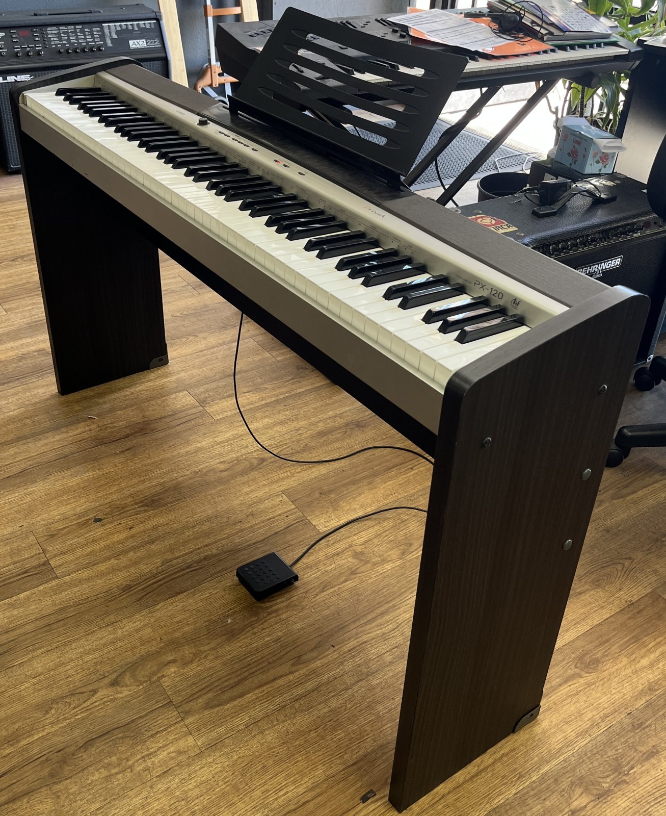 CASIO PRIVIA PX-120 88 KEY DIGITAL PIANO WEIGHTED KEYS/STAND (USED)