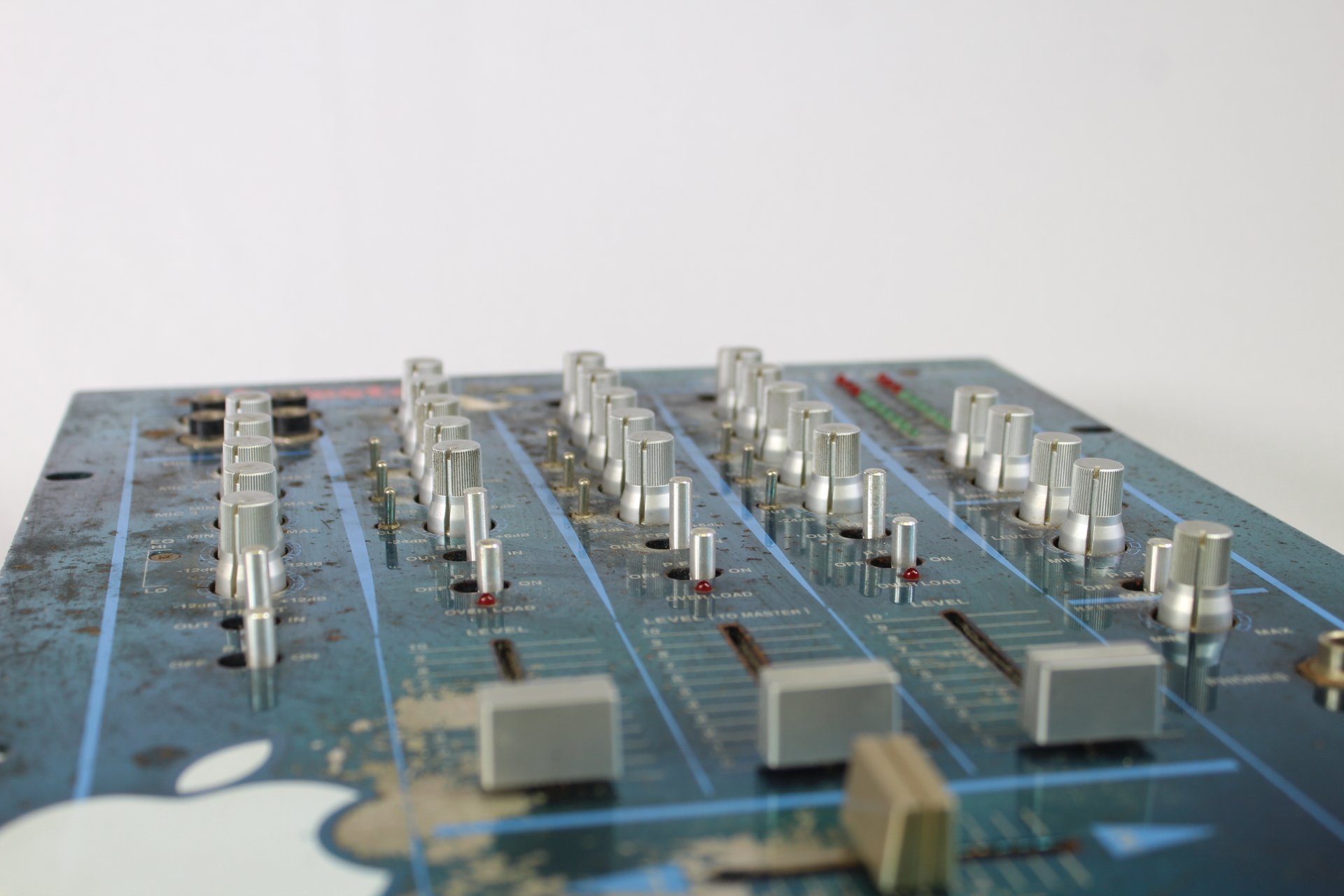 Vestax PCV-175 DJ Mixer (Used) - 06784351434441