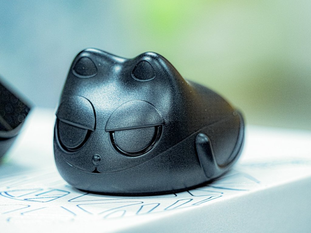 ネコ型ドングルで人気のWLMOUSE超軽量ゲーミングマウスBeast X 8K