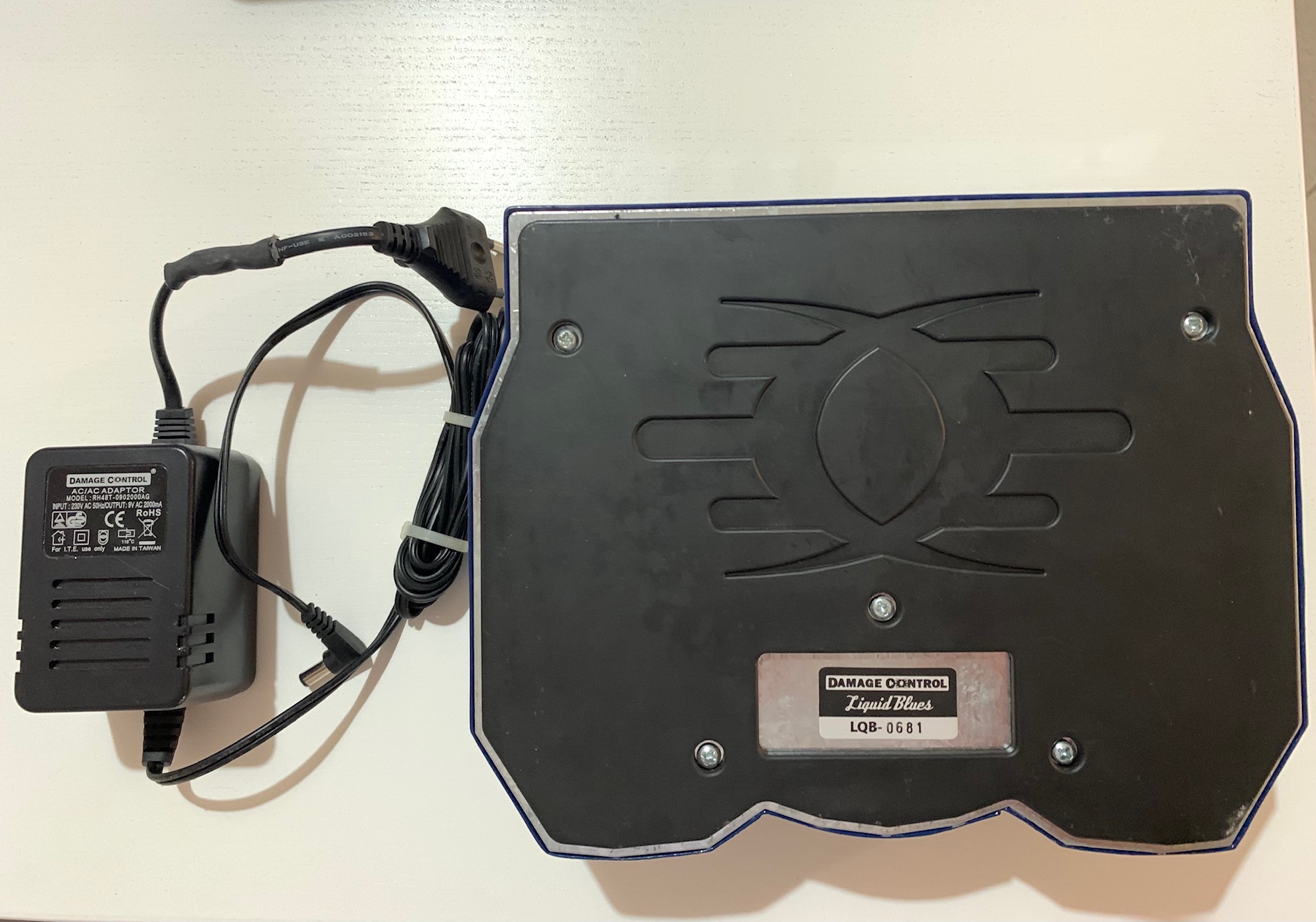 Liquid Blues - Damage Control Liquid Blues - Audiofanzine