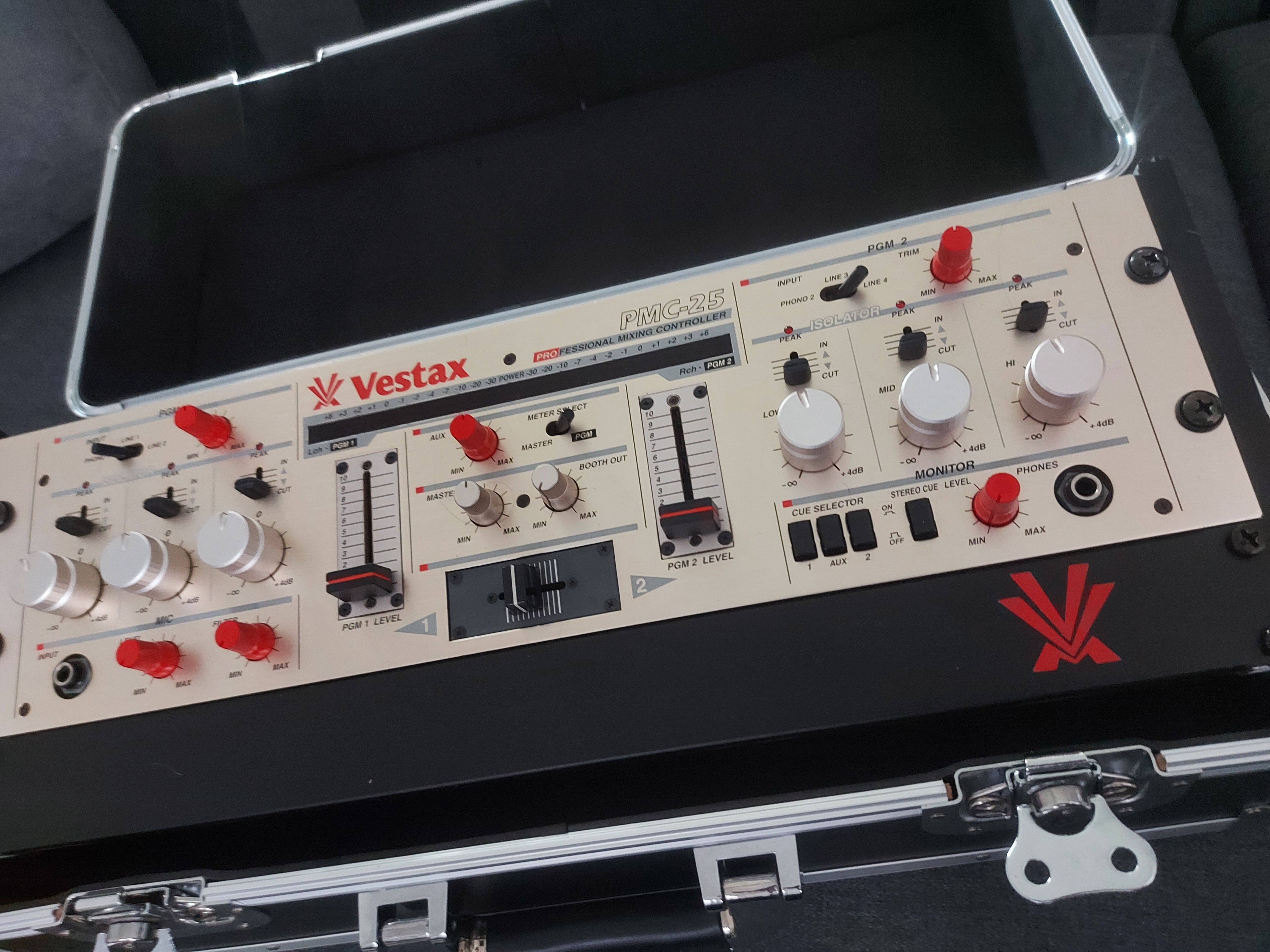 PMC-25 - Vestax PMC-25 - Audiofanzine