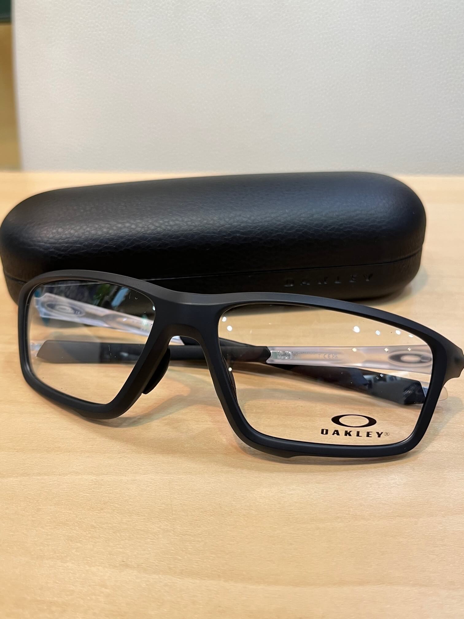 オークリークロスリンクゼロOX8080大きめレンズ枠のスポーツメガネ再