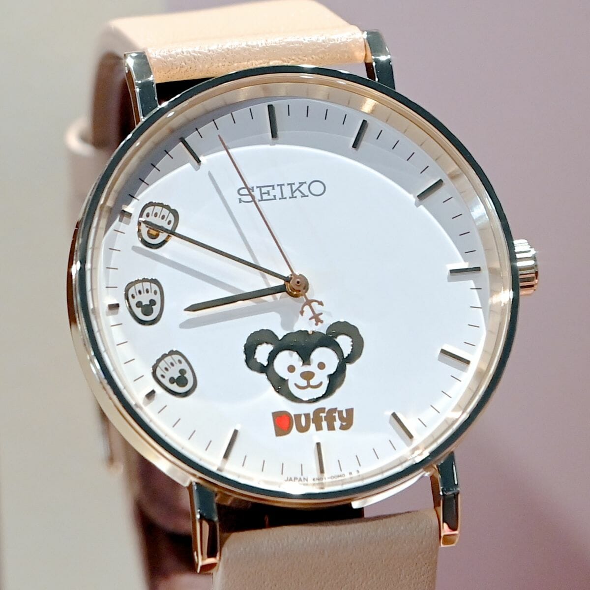 トランク形のボックス入り！Always Smile with Duffy プレシャス