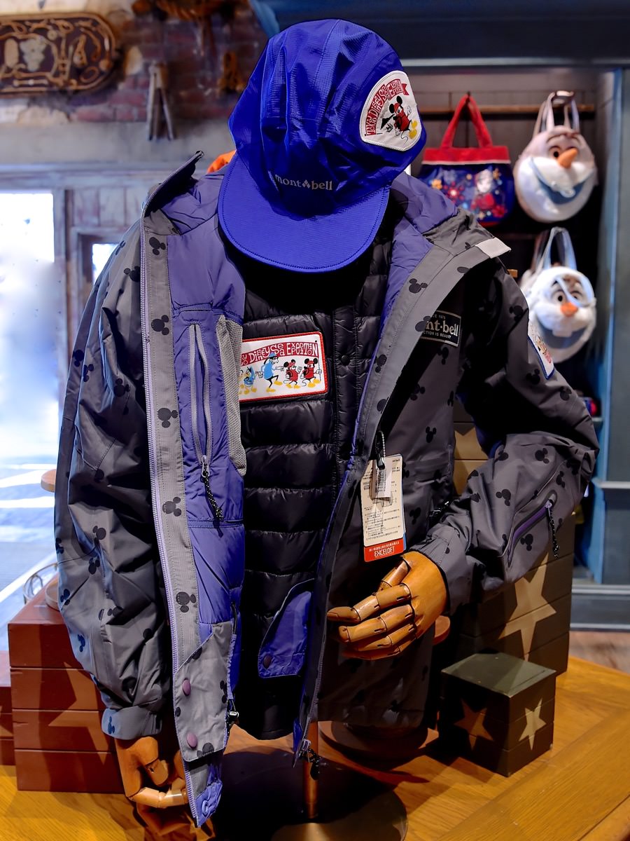 ディズニーシー限定☆mont-bell(モンベル)コラボアウタージャケット -