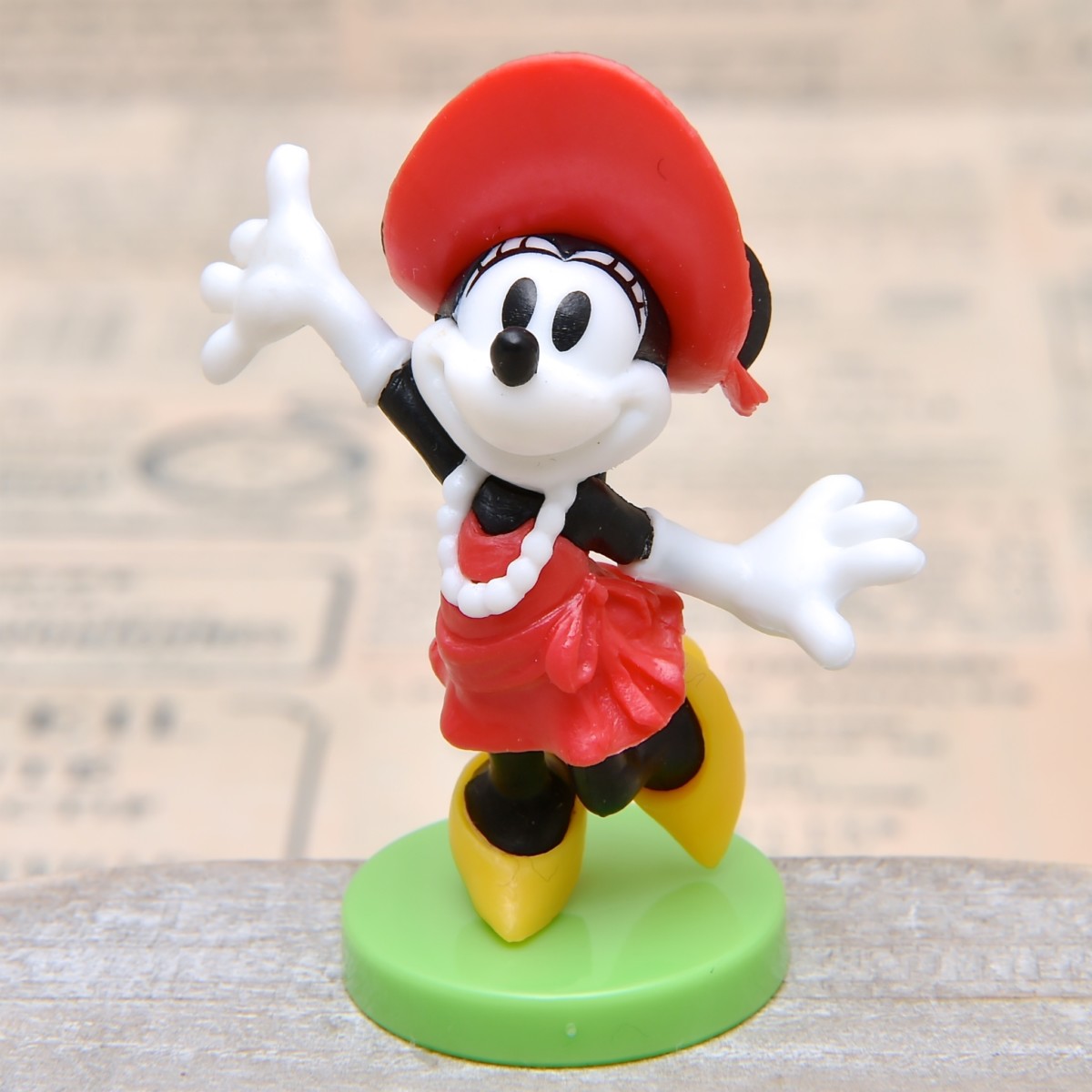 90周年のミッキーがいっぱい！フルタ製菓「チョコエッグ（ディズニー