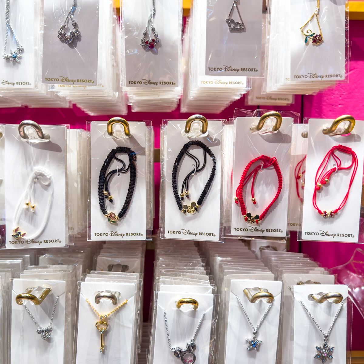 魔法の薔薇、スティッチデザインも！東京ディズニーランド ブレスレット -