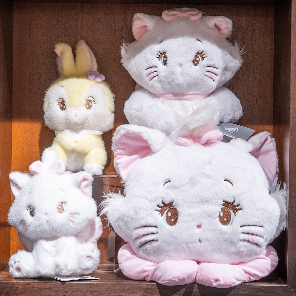 マリー、レディ、ミス・バニー！ディズニーストア「Illustrated by