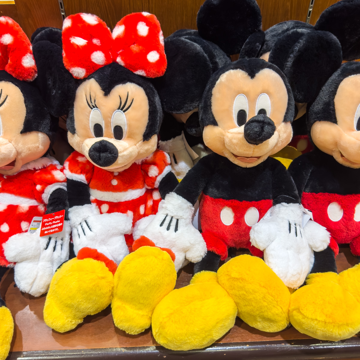 ダッフィー、シェリーメイ、ミッキー、ミニーぬいぐるみ ディズニー