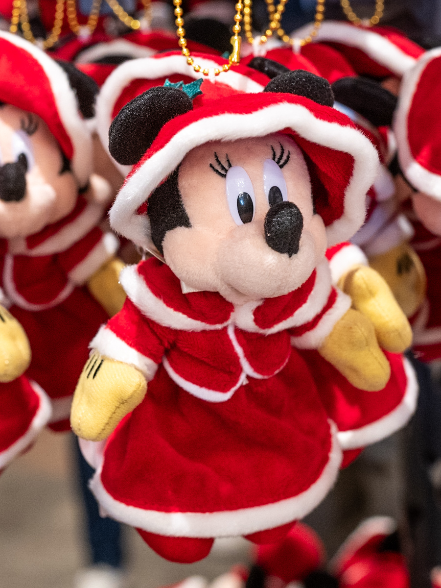 クリスマスの音楽を奏でるミッキーマウスたち！東京ディズニーランド