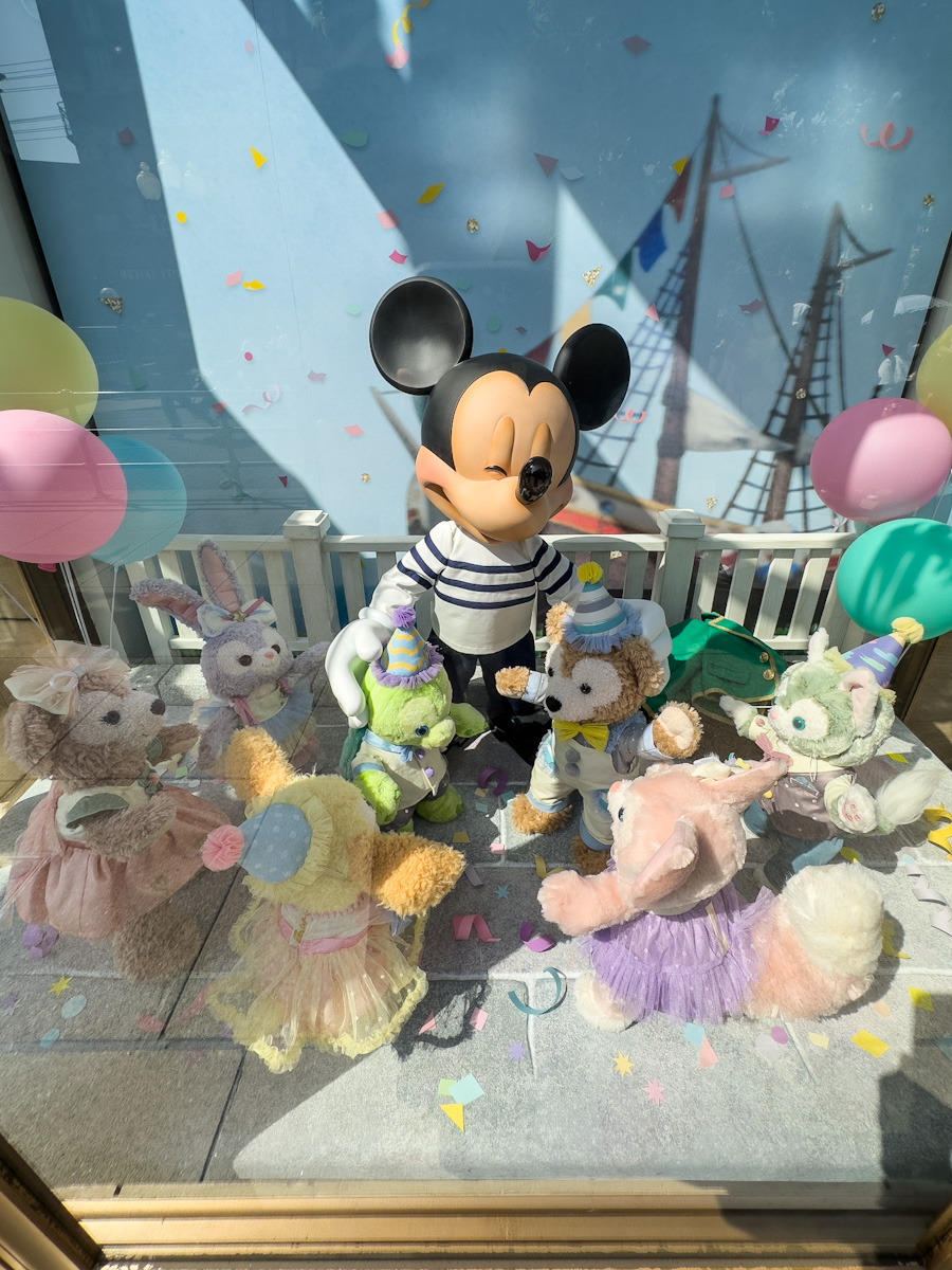 万年カレンダー付き！東京ディズニーシー“ダッフィー＆フレンズの