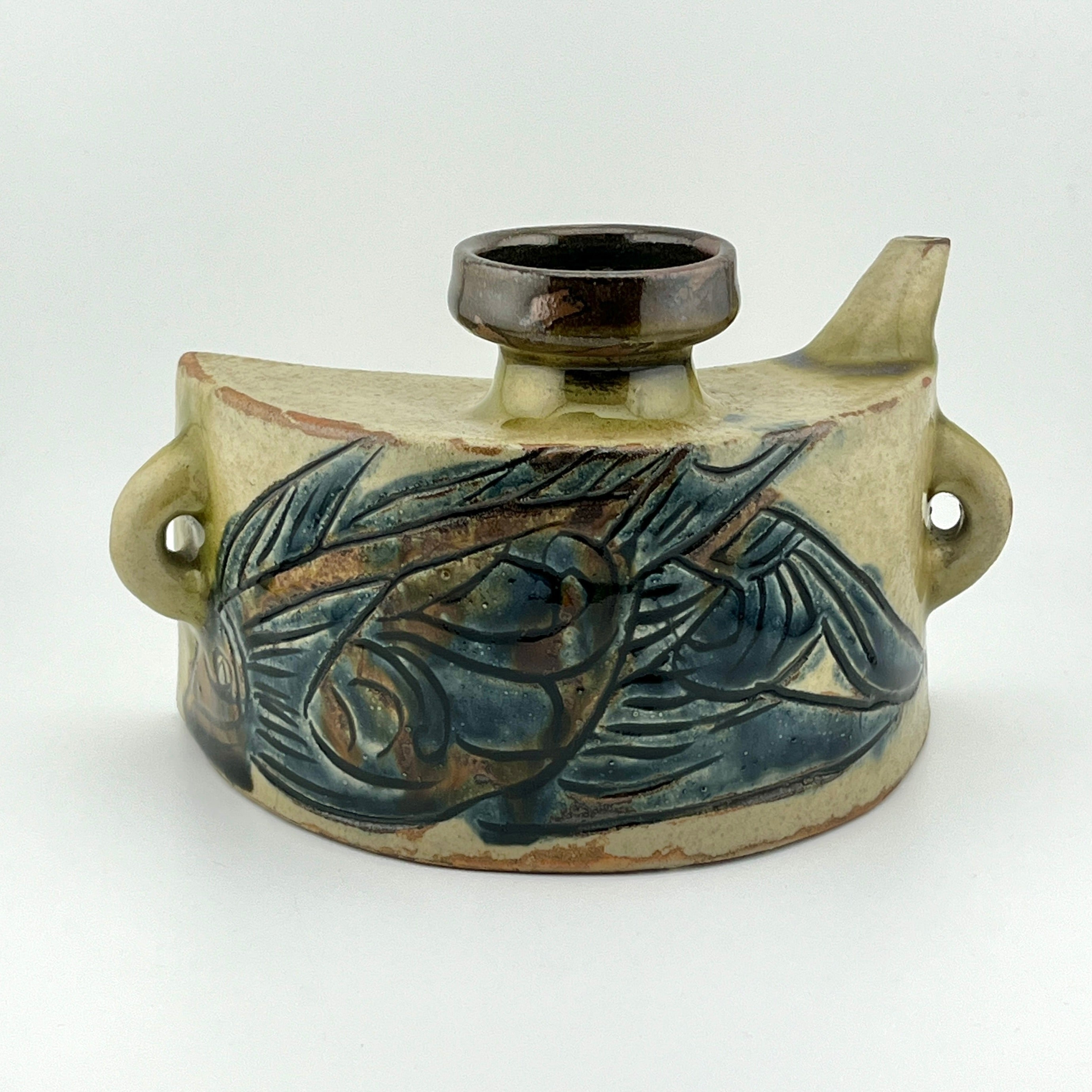 人間国宝 金城次郎 ぐい呑(魚紋ぐい呑）栞 共箱 壷屋焼 壺屋焼