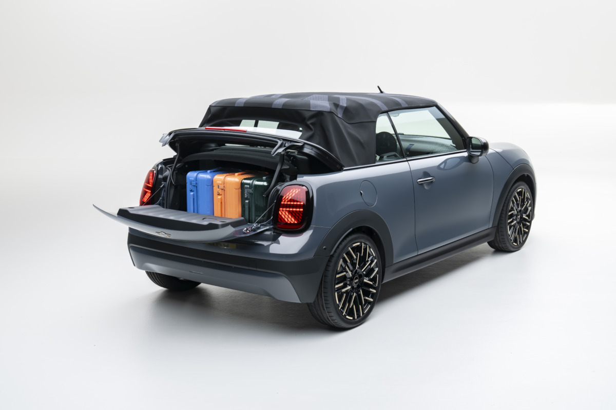 ミニコンバーチブルのカタログ 主要諸元、スペック（F67 MINI