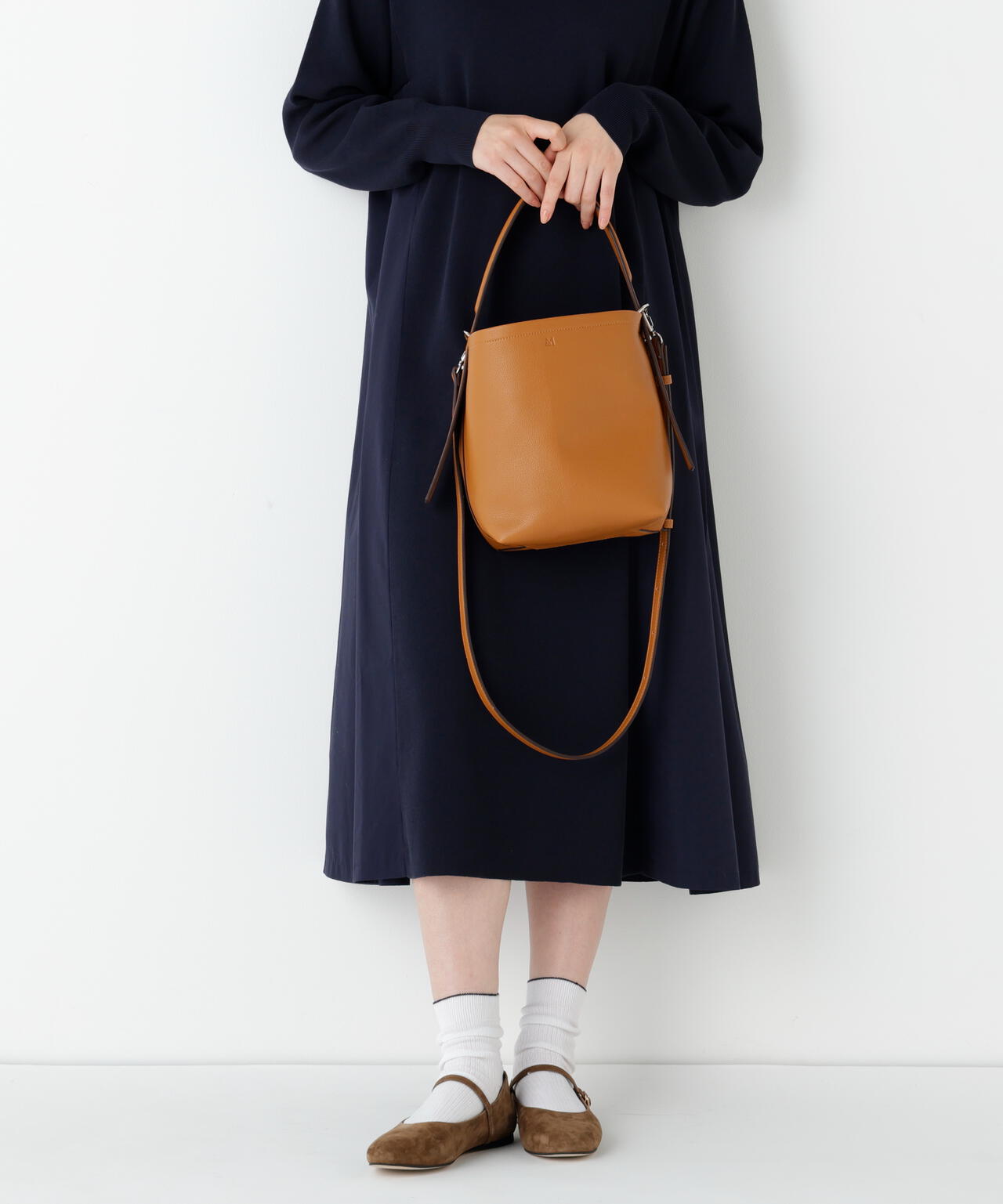 ≪＆MyuQ≫ ショルダートートバッグ | human woman（ヒューマン