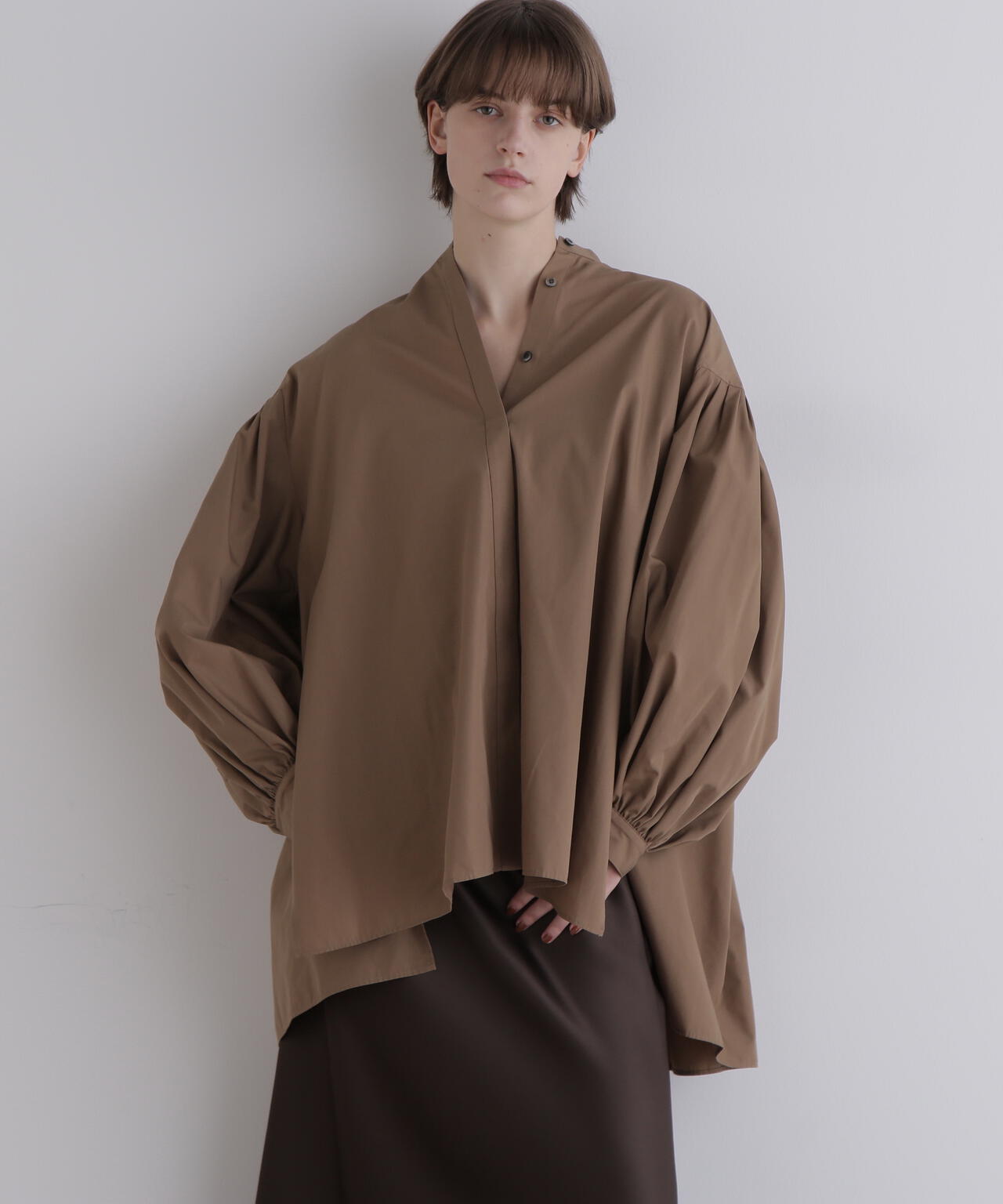 タイプライターギャザーブラウス | LE PHIL（ル フィル） ｜【公式