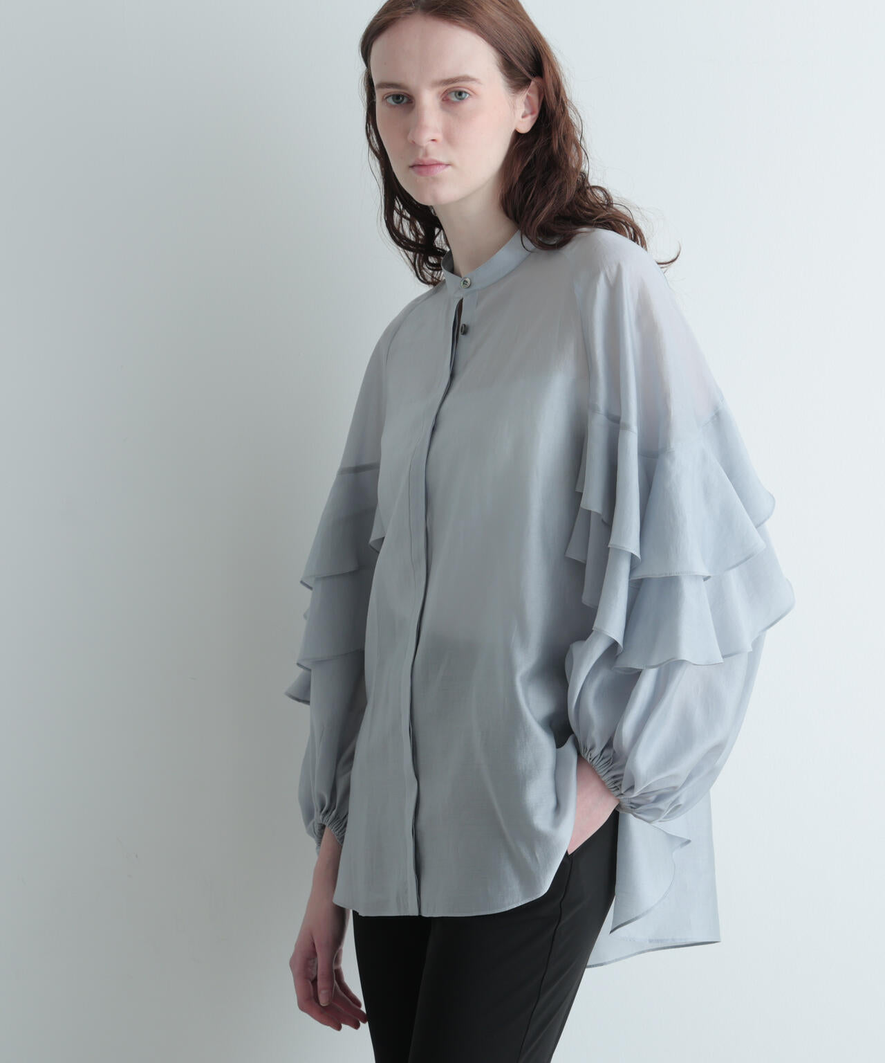 スタンドカラーフリルブラウス | LE PHIL（ル フィル） ｜【公式】通販