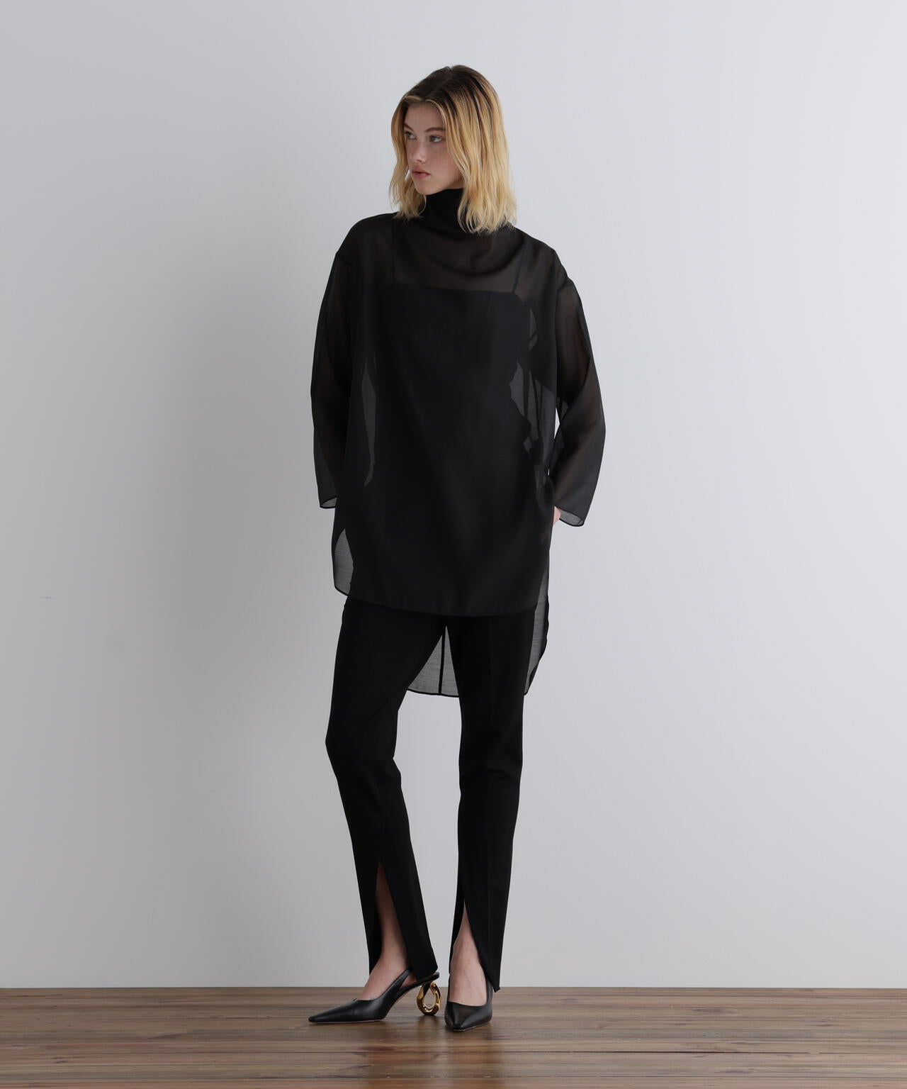 ハイネックシアーボイルブラウス | LE PHIL（ル フィル） ｜【公式