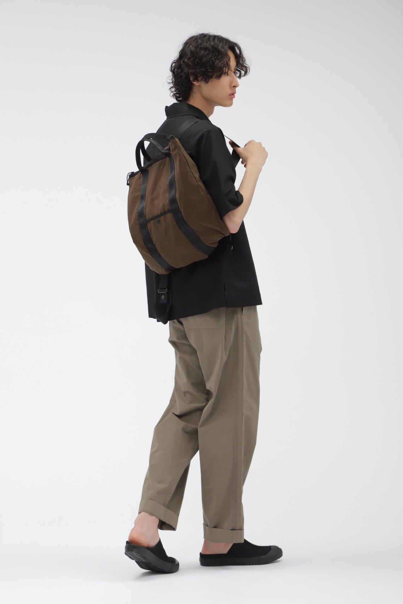 WORN NYLON OXFORD | MARGARET HOWELL（マーガレット・ハウエル