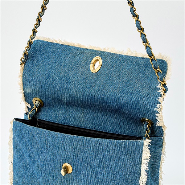 CHANEL デカマトラッセ 34 ココマーク シングルフラップシングル