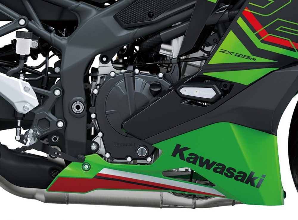 高級感ハンパない250ccバイク」カワサキ“Ninja ZX-25R”はボーダー