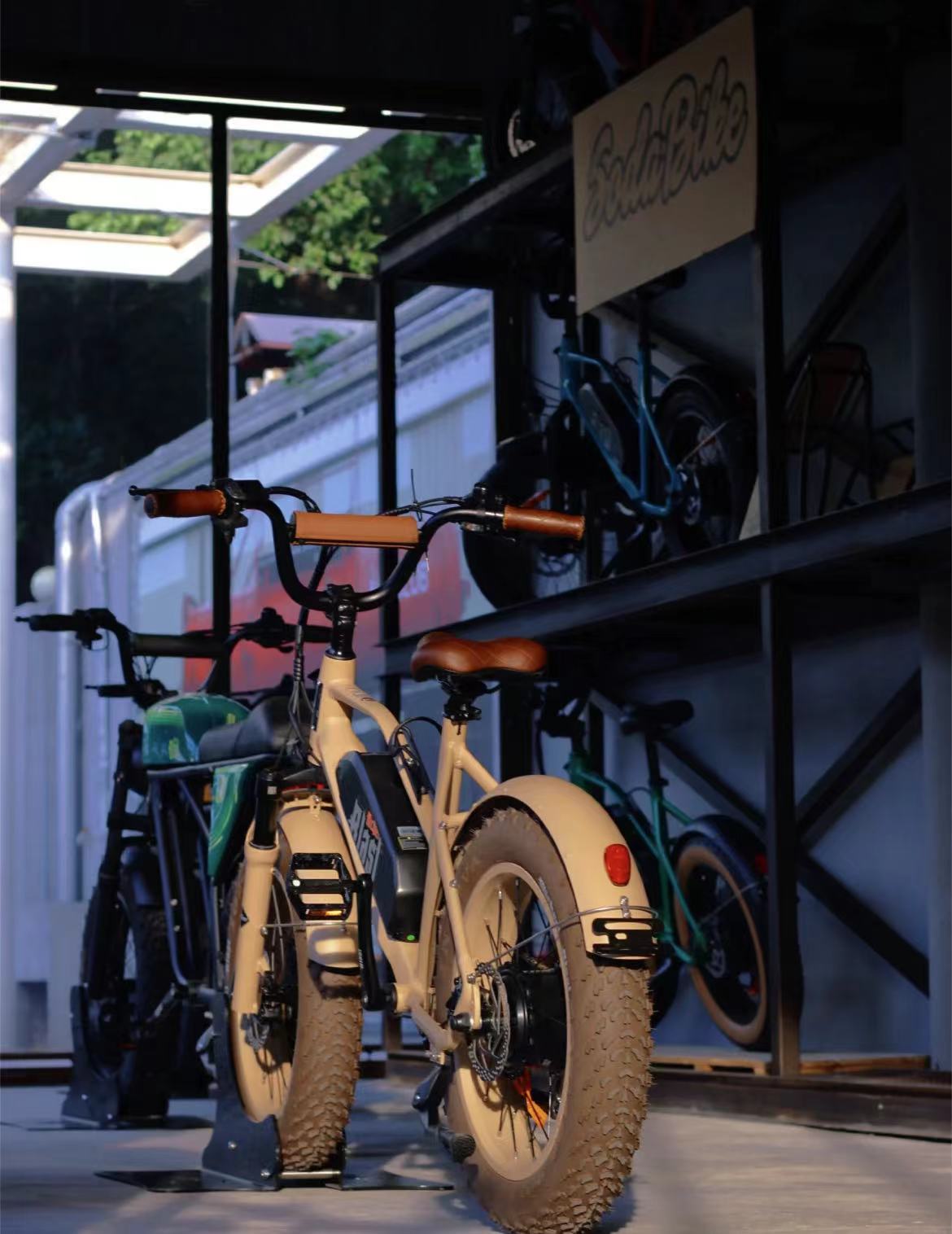 Michael Blast | Soda Bike – Modernity Store