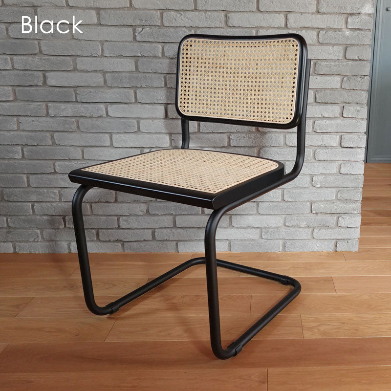 チェスカチェアブラック イタリア製 ダイニングチェア ラタンチェア 直