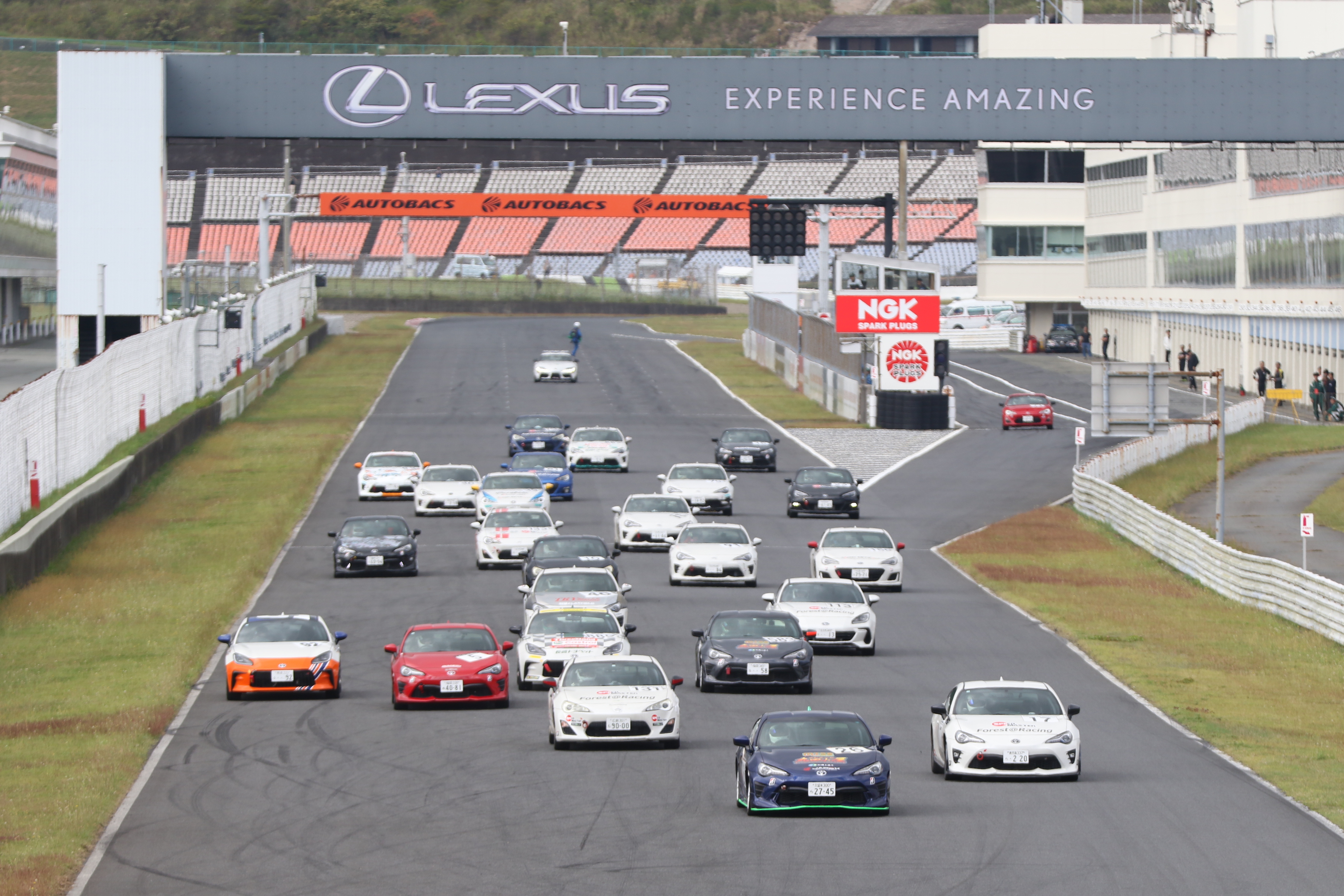 86/BRZ Race with RE-71RSとは? | 86/BRZ Race with RE-71RS