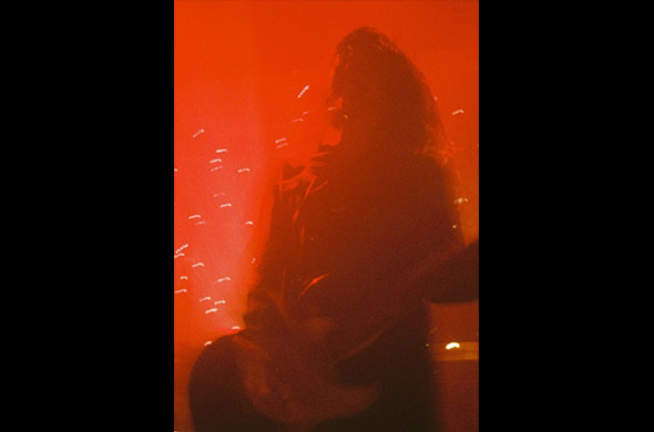 THE NOVEMBERS、TOURファイナルで魅せた最も“美しい日” | ライブ