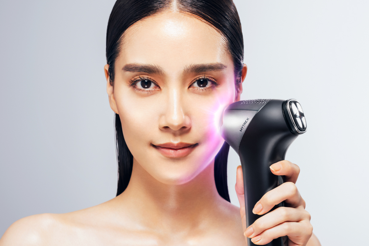 MYTREX】美顔器3台分の機能をひとつに！エイジングケアに特化した美顔