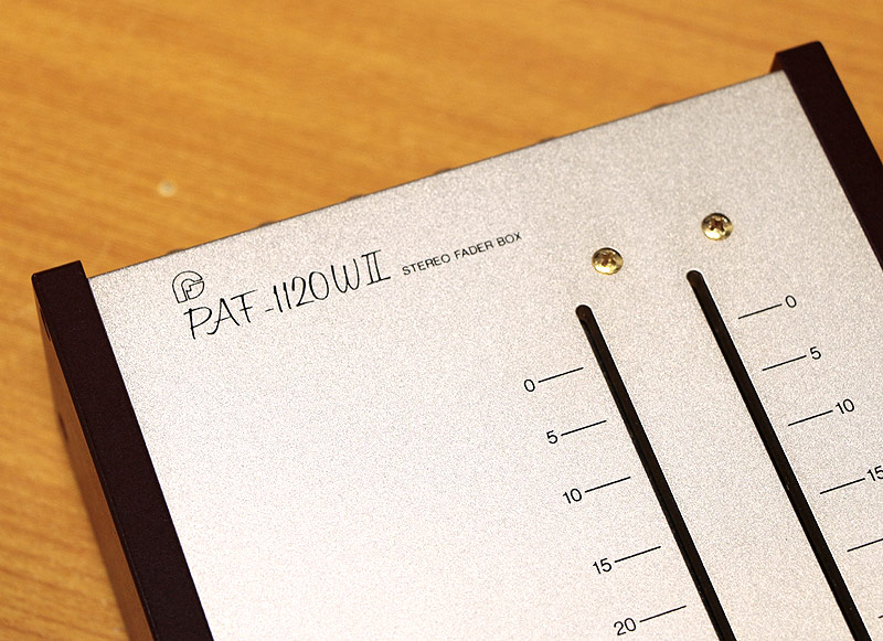 英国 Penny & Giles PAF-1120WⅡ パッシブフェーダー