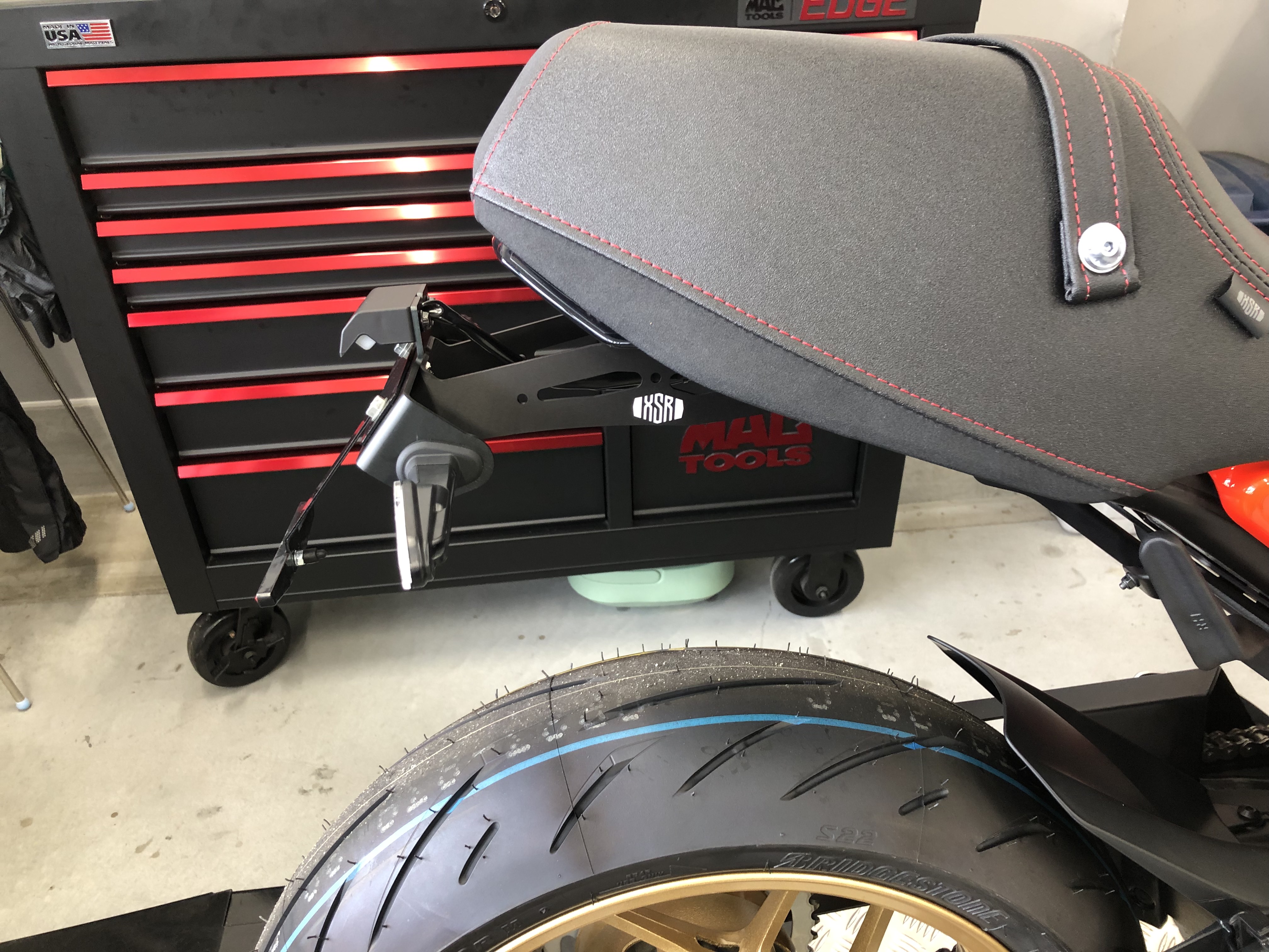 XSR900ウインカー移設キット装着編 - YSP長崎