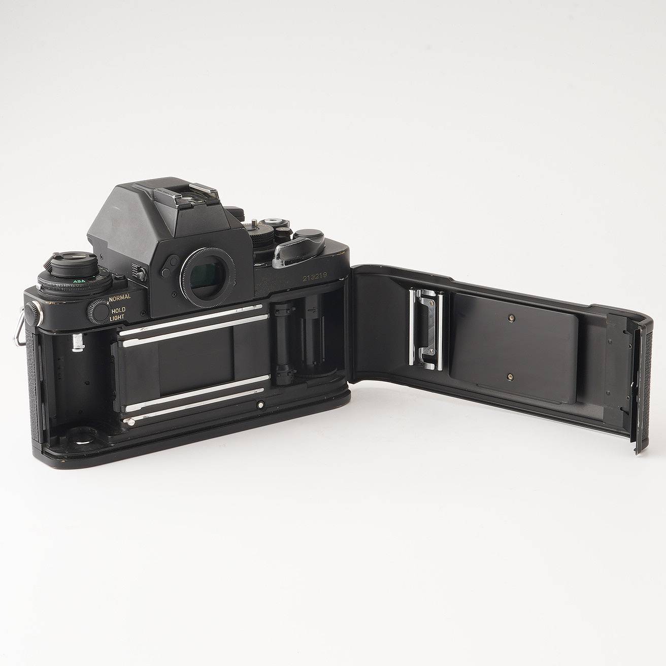 キヤノン Canon New F-1 35mm 一眼レフフィルムカメラ / AE