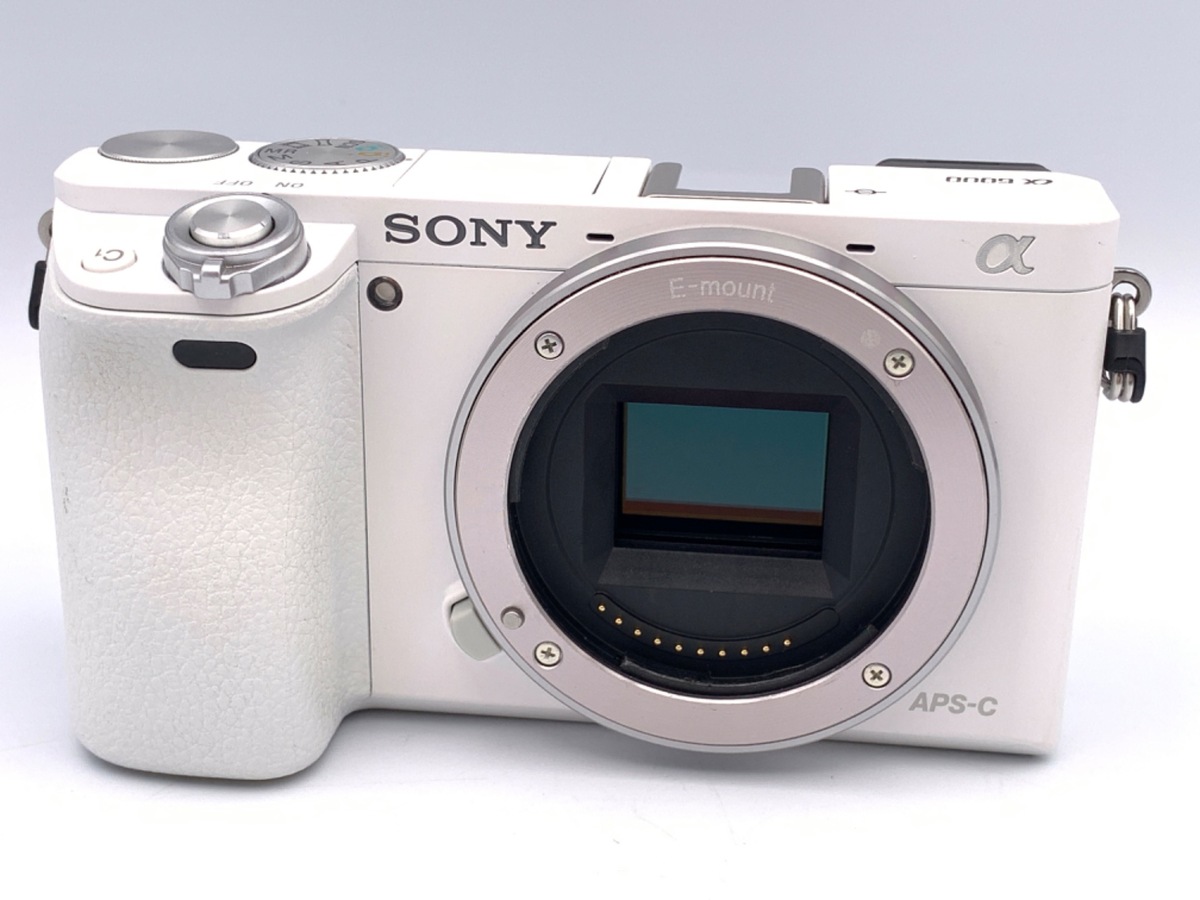 美品】SONY α6000 ボディILCE-6000 ホワイト 中古：B(並品)】ソニー