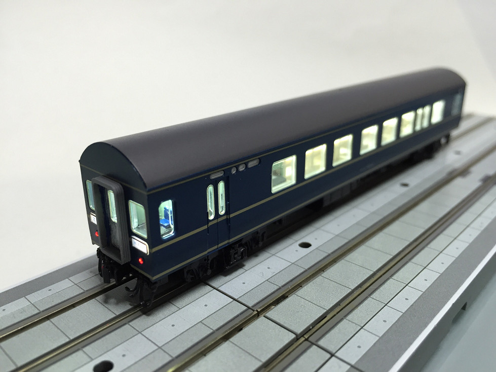 20系寝台客車「北星」を弄る。その11 カニ21の室内灯 KATO 10-366