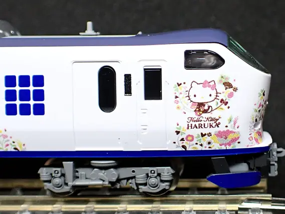 JR 281系特急電車（ハローキティ はるか・Ougi）増結セット 品番