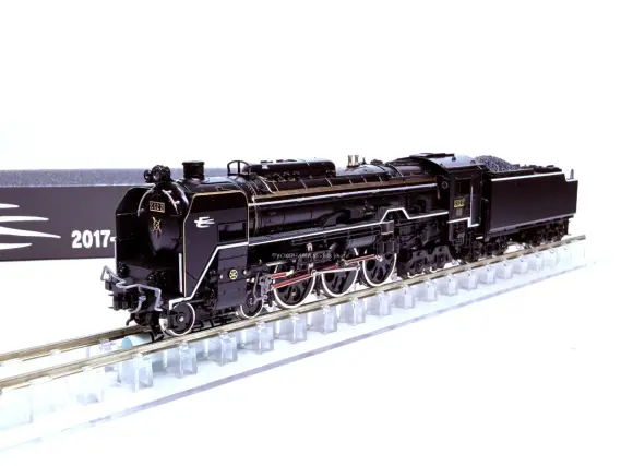 C62 2号機 梅小路機関区 「KATO京都駅企画製品」が入線です。 KATO