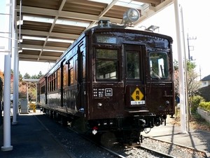 鉄道トリビア(25) 昔の山手線がチョコレート色だった理由は蒸気機関車