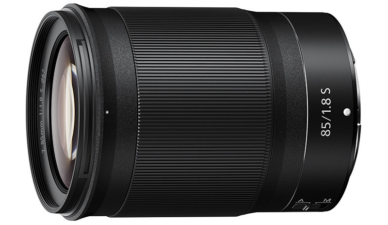 ニコン「Z 85mm f/1.8 S」レビュー スナップにも向く中望遠レンズ