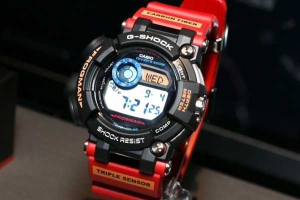 G-SHOCK、南極調査ROVに使われた「FROGMAN」のコラボモデル | マイナビ