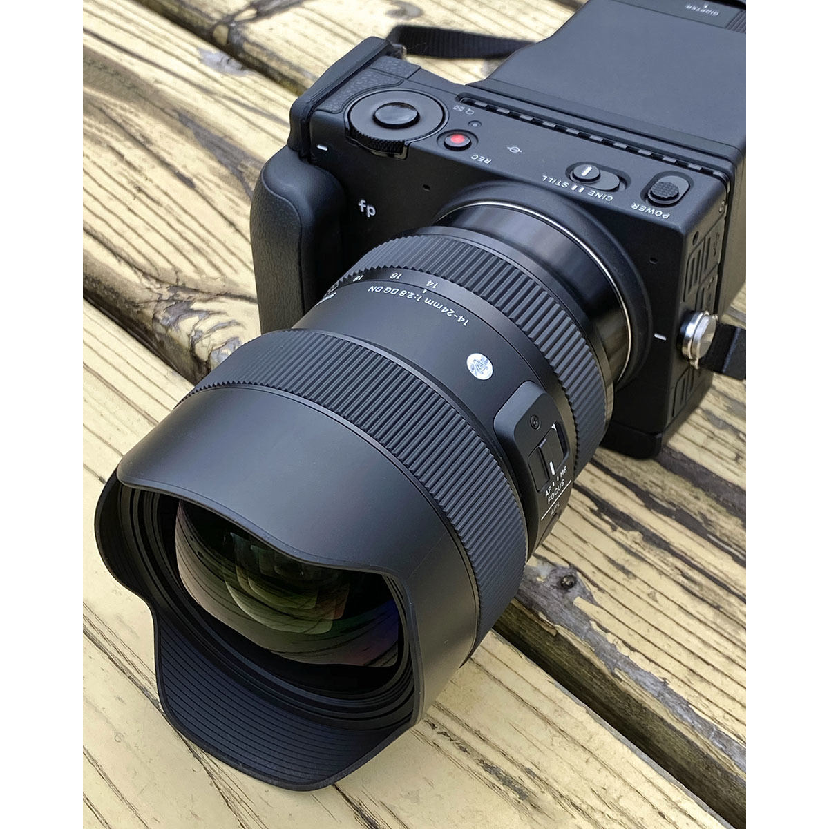 シグマ「14-24mm F2.8 DG DN」レビュー ミラーレスの機動性を高める超