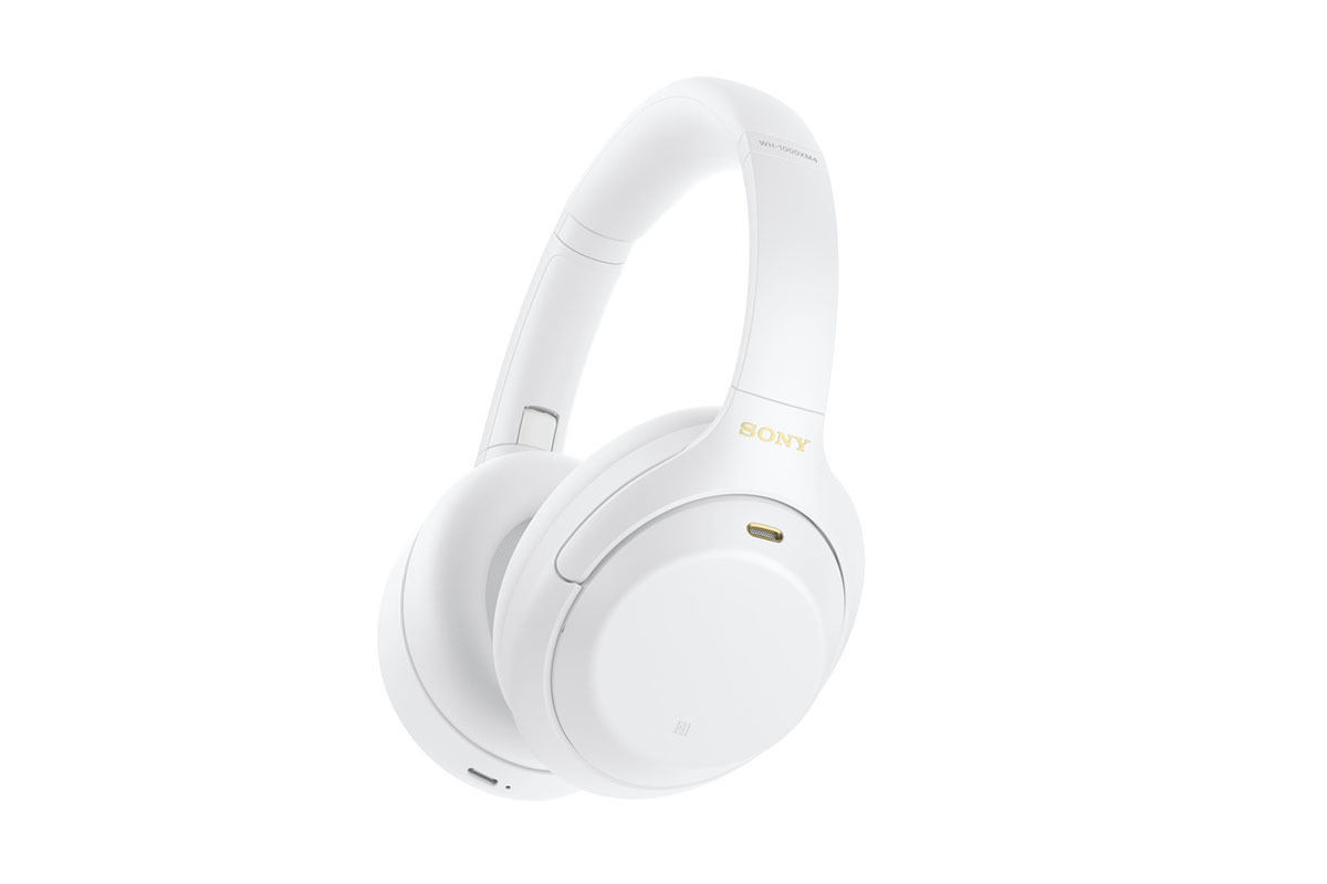 ソニー「WH-1000XM4」に限定色Silent White。LiSAコラボビジュアル公開