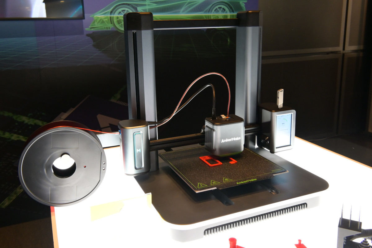 Anker初の3Dプリンター「AnkerMake M5」今冬発売 - 速さと精度、AI