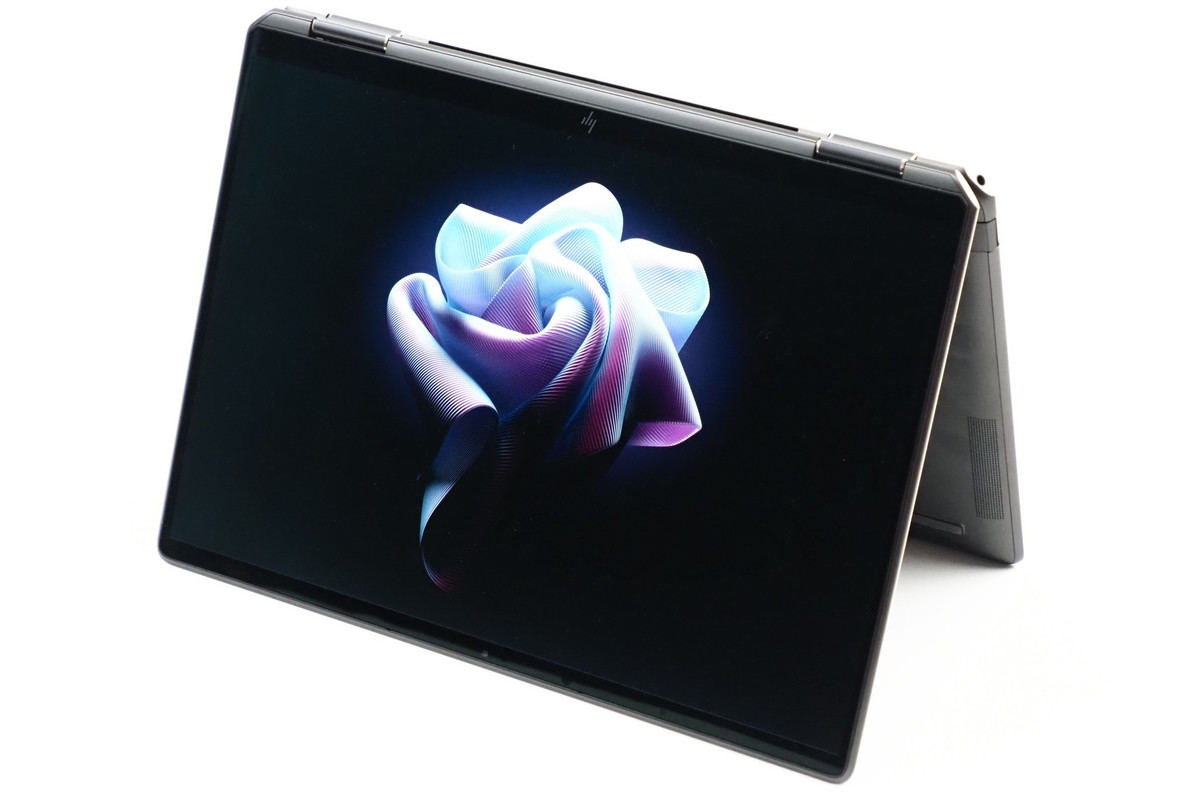 高級感を堪能しつつ性能にも大満足！ HP「Spectre x360 14」をレビュー