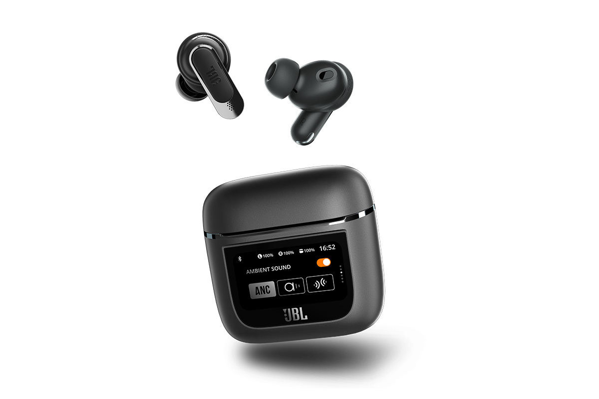 JBL最上位TWSイヤホン「TOUR PRO 2」3月発売、世界初の画面搭載ケース