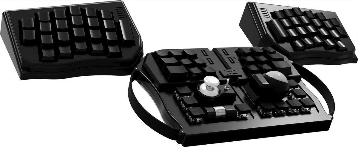 両手で持ちながら操作する変形キーボードが登場、ビックで体験展示も