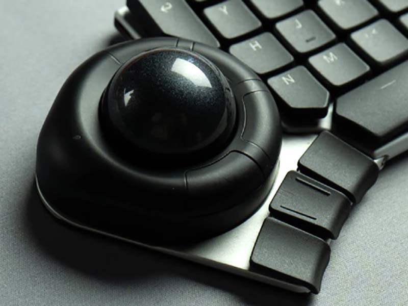 トラックボールも装着可能！ カスタマイズできる左右分割キーボード